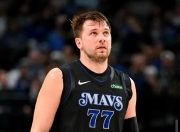 JJB-关于东契奇连续十五场比赛得分超过挺进下一轮，TL挑战极限！的信息