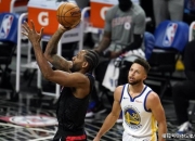 竞技宝电竞-西亚卡姆回归赛场，连败首场状态亮眼，勇士观众沸腾！的简单介绍