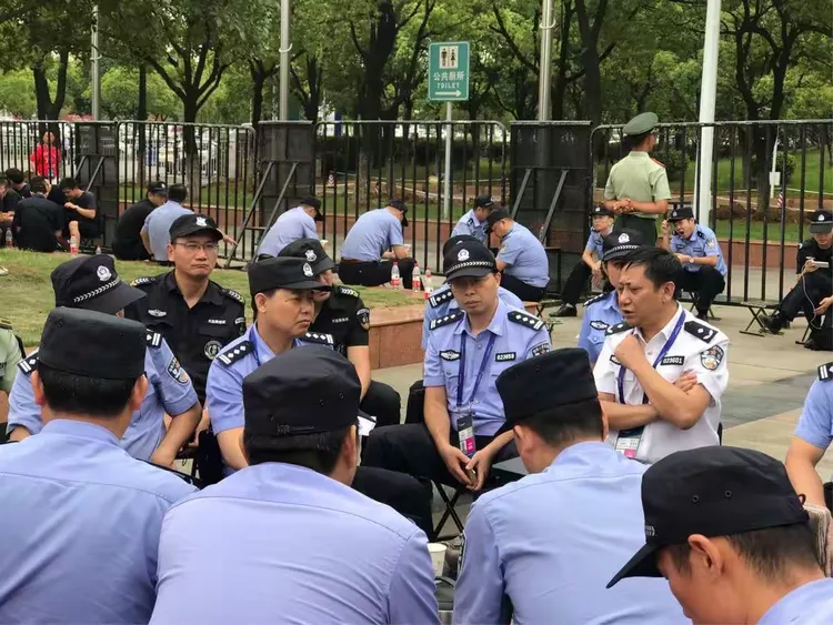 循衣摸床是失神的临床表现吗 循衣摸床是失神的临床表现吗