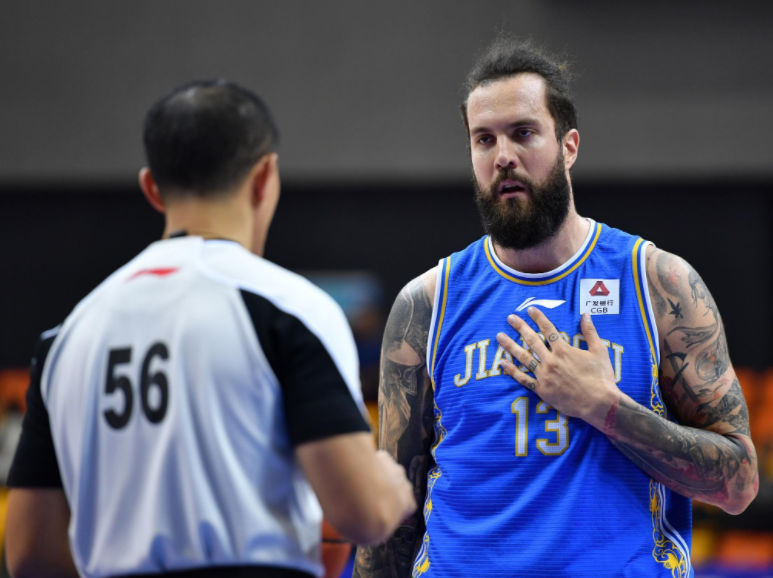  巴特勒迎来第三位20+队友 