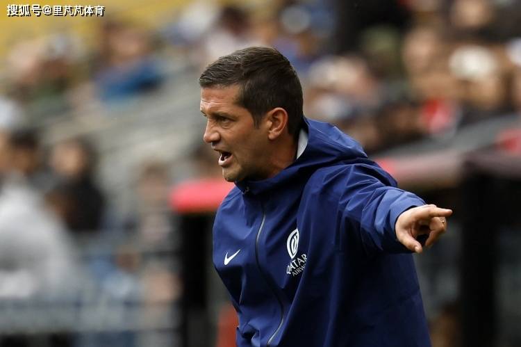 西汉姆训练开放日,赛前强势反弹引欢呼,欧冠在即,轮换策略成焦点(曼城vs西汉姆联集锦) 西汉姆训练开放日,赛前强势反弹引欢呼,欧冠在即,轮换策略成焦点(曼城vs西汉姆联集锦)