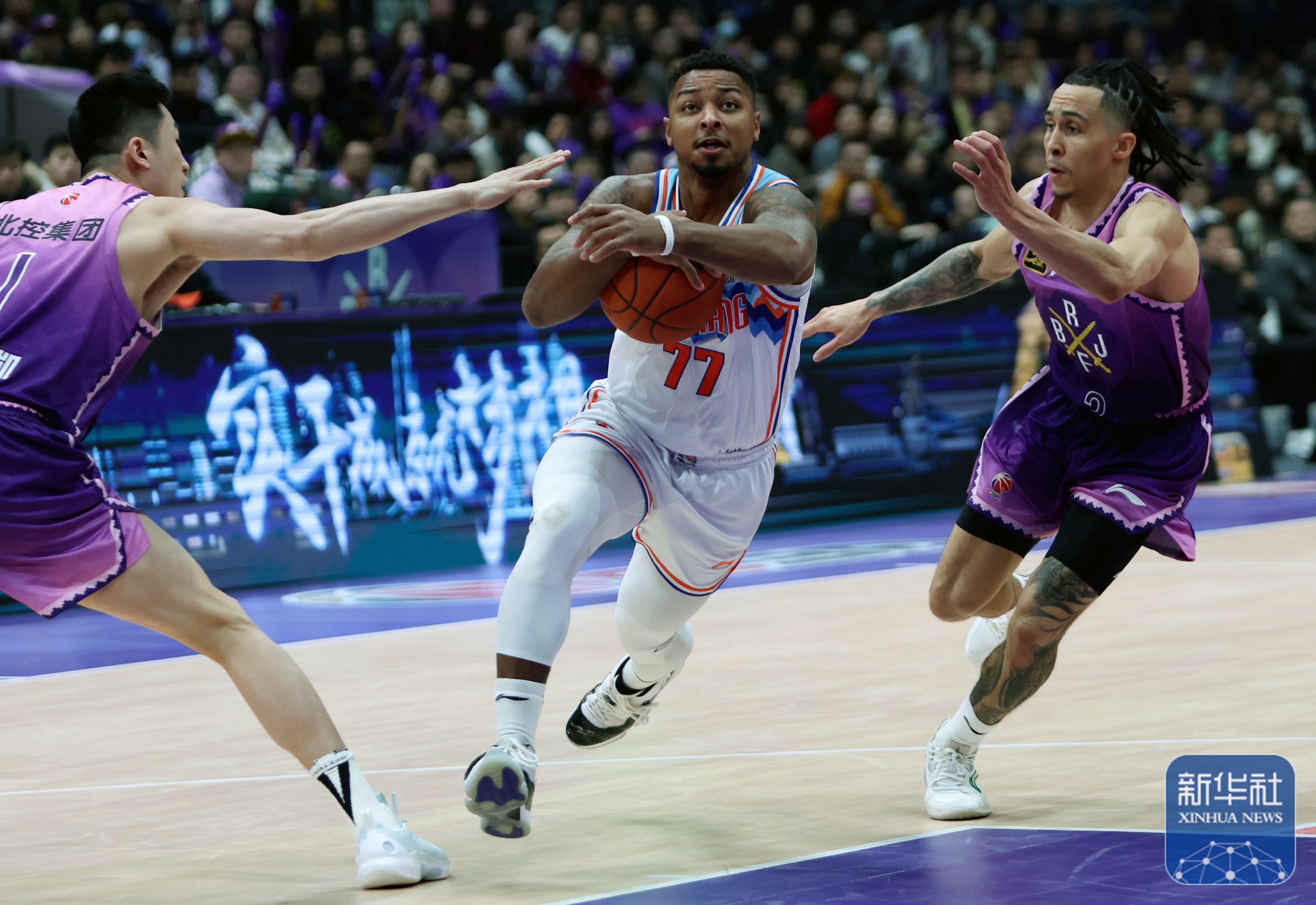 亚特兰大迎CBA常规赛关键赛,赛后防线松动,质疑声仍在,轮换策略成焦点 亚特兰大迎CBA常规赛关键赛,赛后防线松动,质疑声仍在,轮换策略成焦点